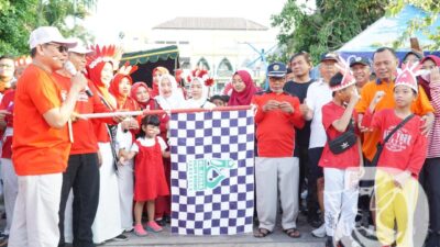 Alazka Surabaya Semarak Merah Putih Ikuti Jalan Sehat Gratis Di HUT RI Di-79 dan Milad Di-36 